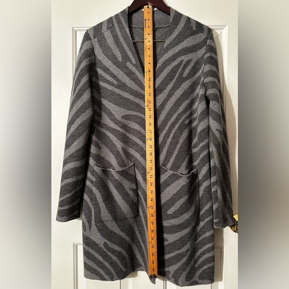 J. McLAUGHLIN Hallie MD Gray Zebra Animal Print WOOL Blend Duster Pocket NICE - Picture 9 of 13
